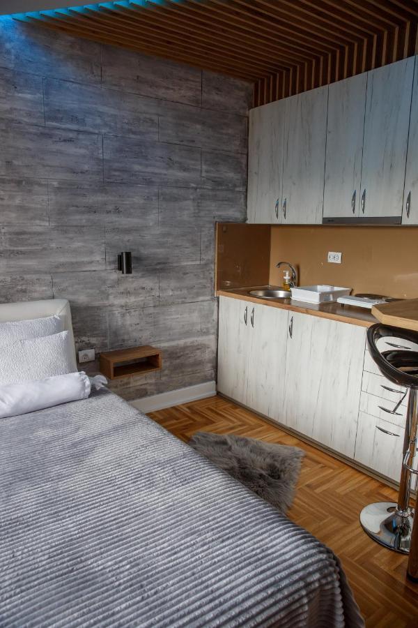 Apartman Studio Milica I Суботица Екстериор снимка